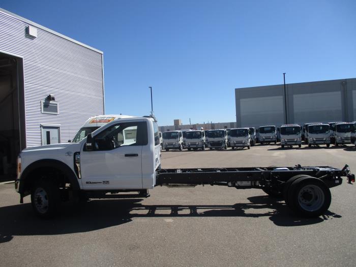 2024 Ford F-550-7