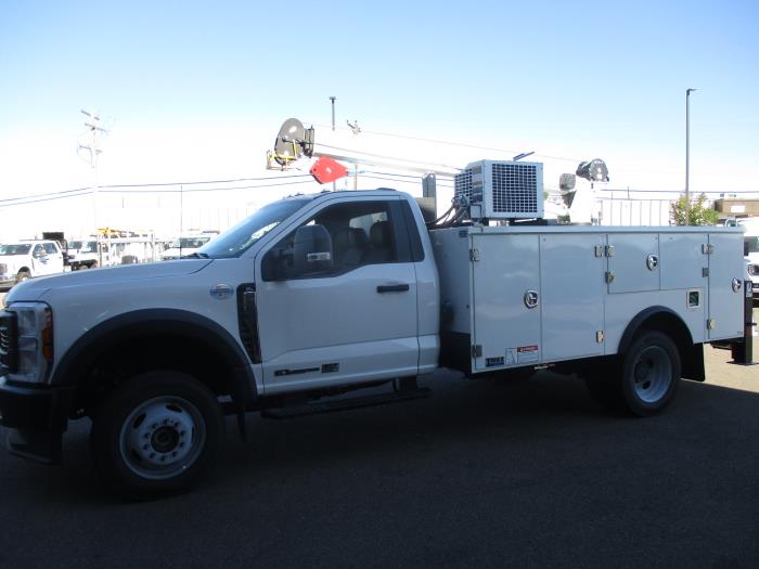 2024 Ford F-550-1