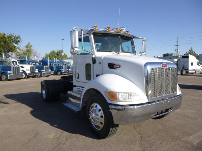 2012 Peterbilt 337-2