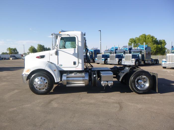 2012 Peterbilt 337-4