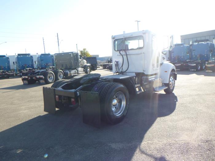 2012 Peterbilt 337-7