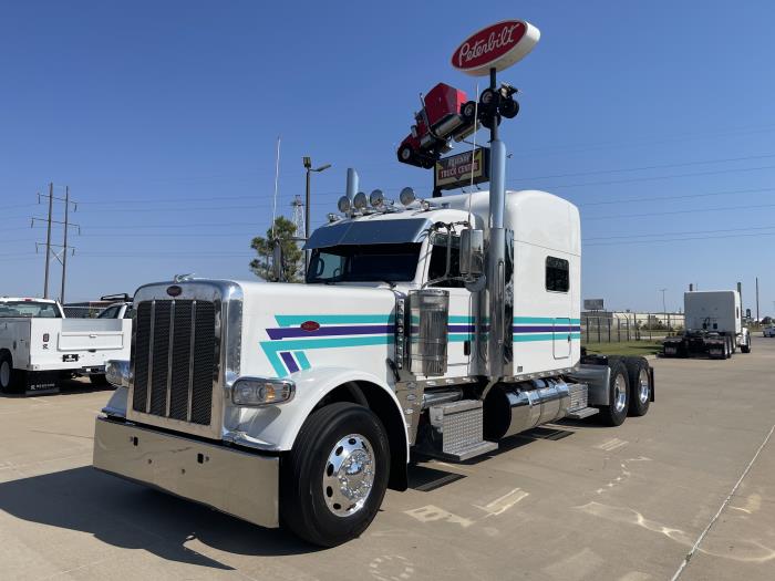 2023 Peterbilt 389-1