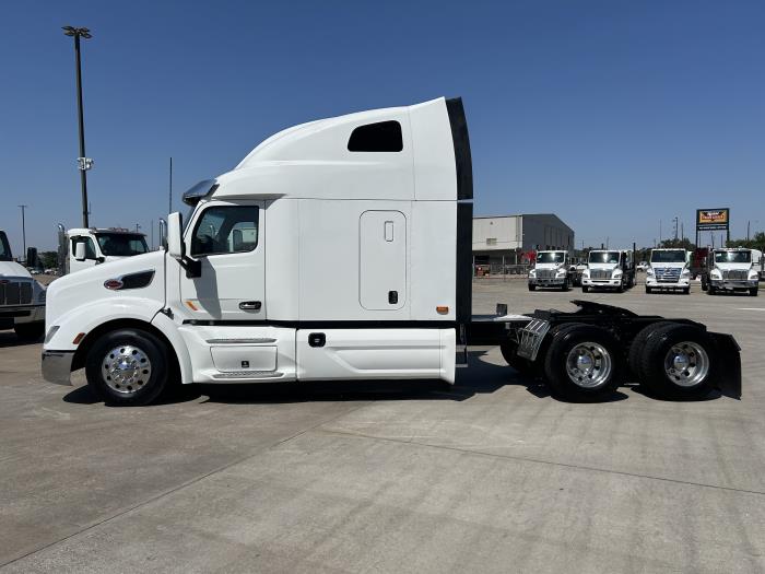 2020 Peterbilt 579-2