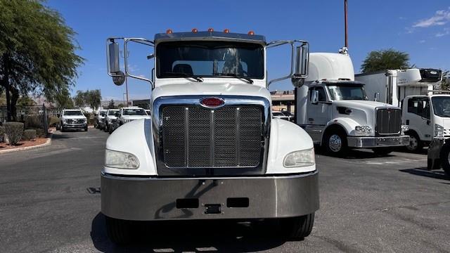 2018 Peterbilt 337-9