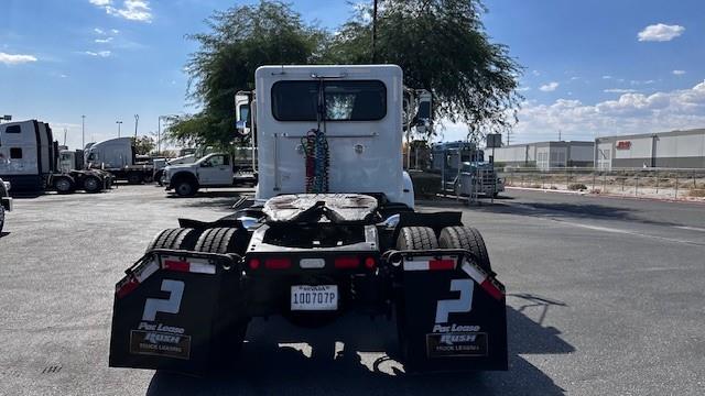 2018 Peterbilt 337-13