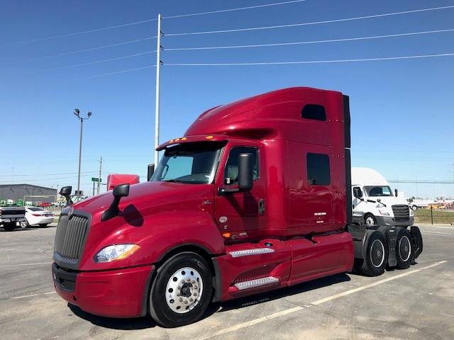 2022 International LT625-11