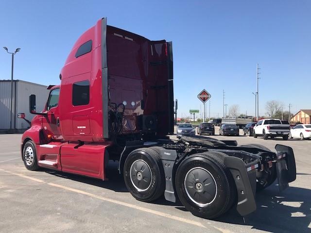 2022 International LT625-12