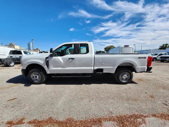 2024 Ford F-350-8