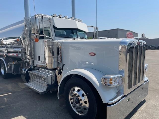 2024 Peterbilt 389-10