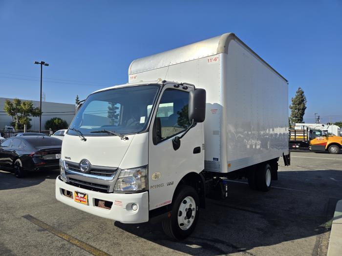 2020 Hino 155-1