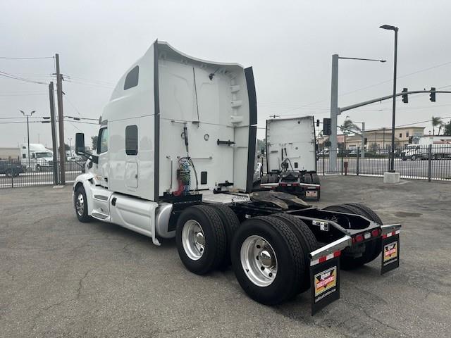 2022 Peterbilt 579-13