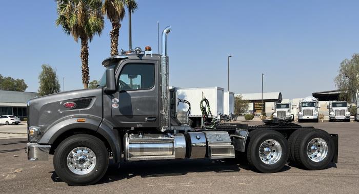 2025 Peterbilt 567-3