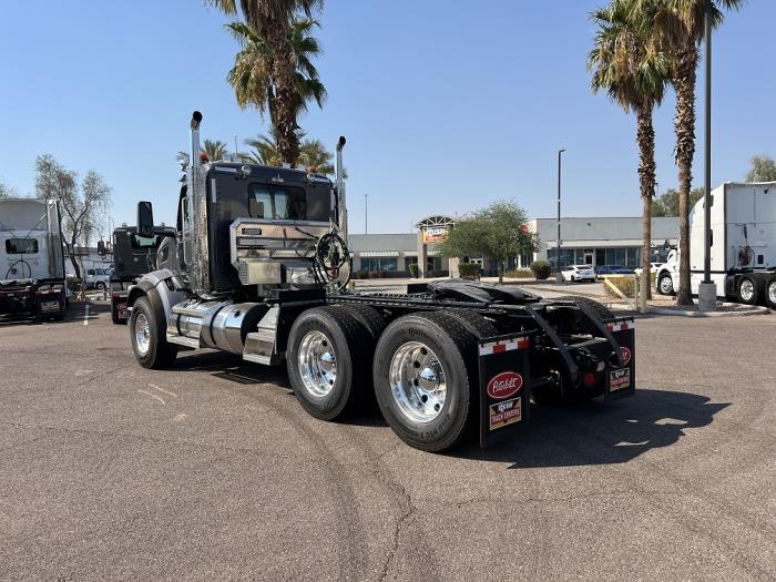 2025 Peterbilt 567-4