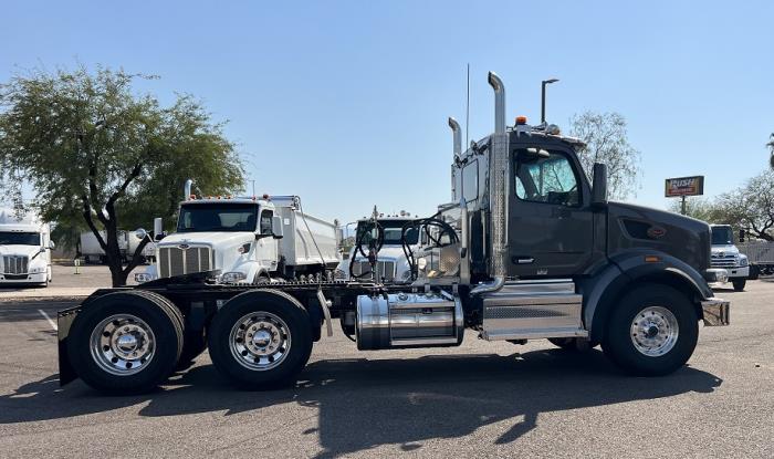 2025 Peterbilt 567-7