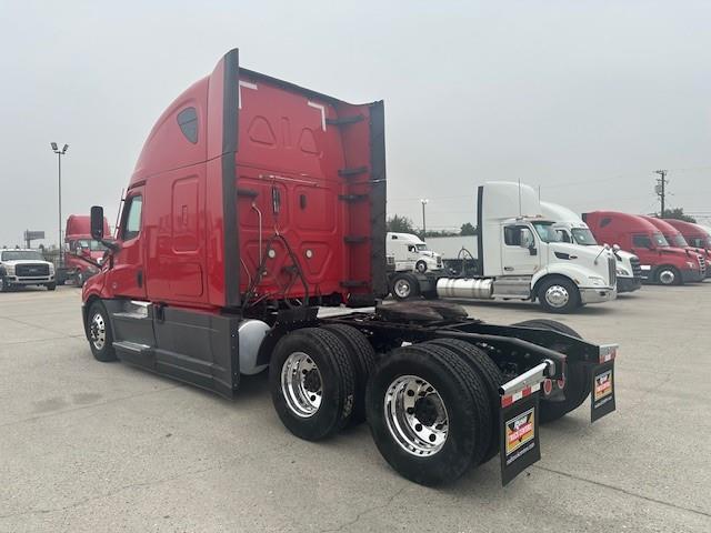 2021 Freightliner Cascadia-6