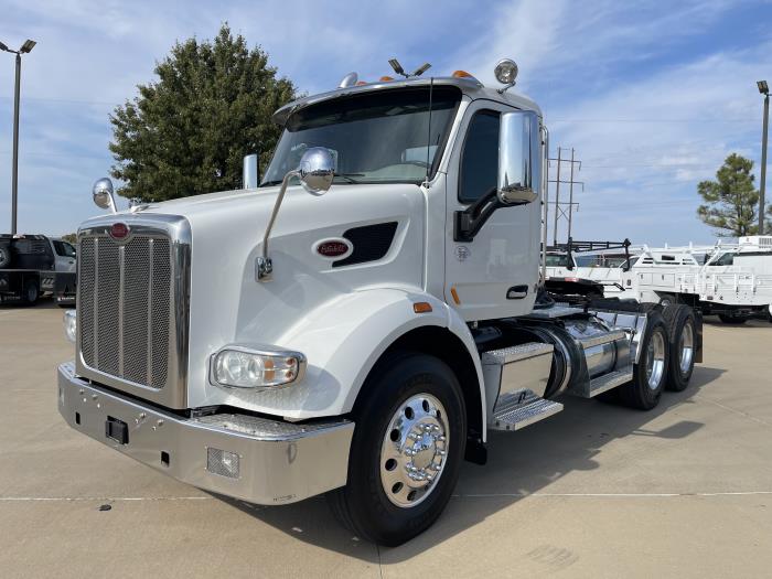 2020 Peterbilt 567-1