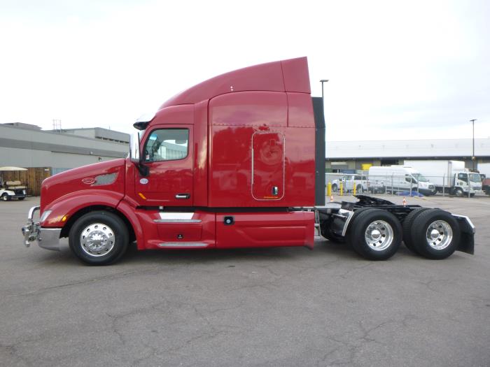 2022 Peterbilt 579-4