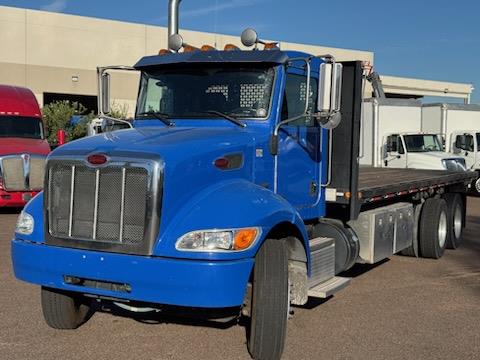 2017 Peterbilt 348-6