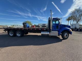 2017 Peterbilt 348-8