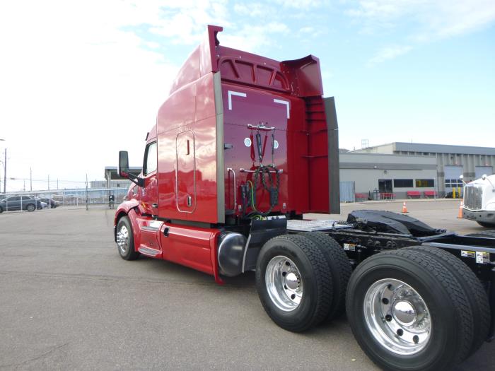 2022 Peterbilt 579-5