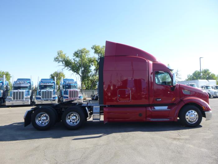 2022 Peterbilt 579-7