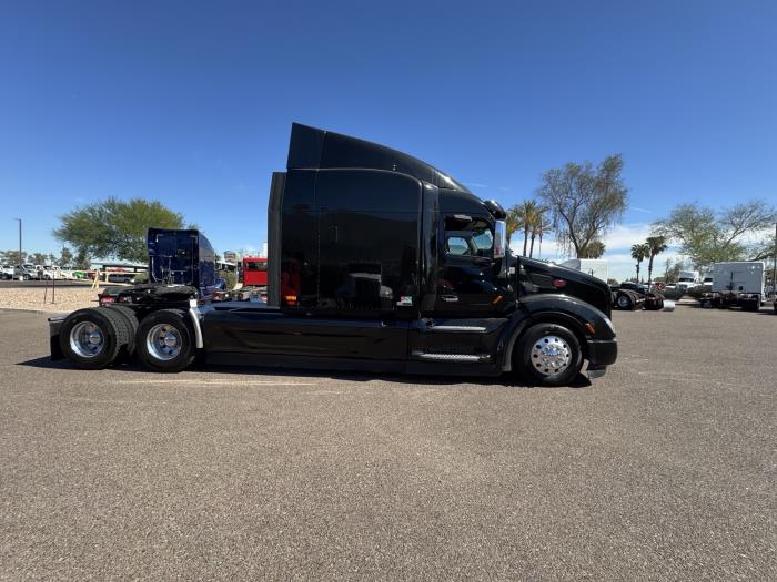 2020 Peterbilt 579-4