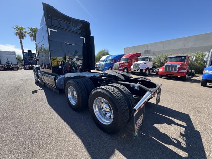 2020 Peterbilt 579-6