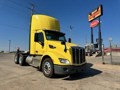 2021 Peterbilt 579-4