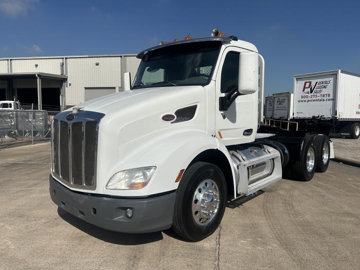 2016 Peterbilt 579-1