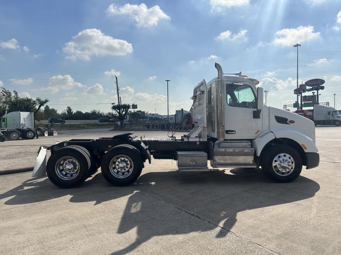 2016 Peterbilt 579-6