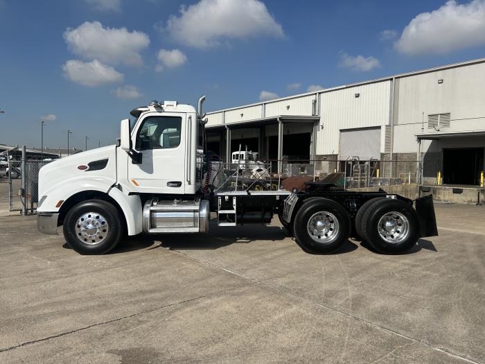 2018 Peterbilt 579-2