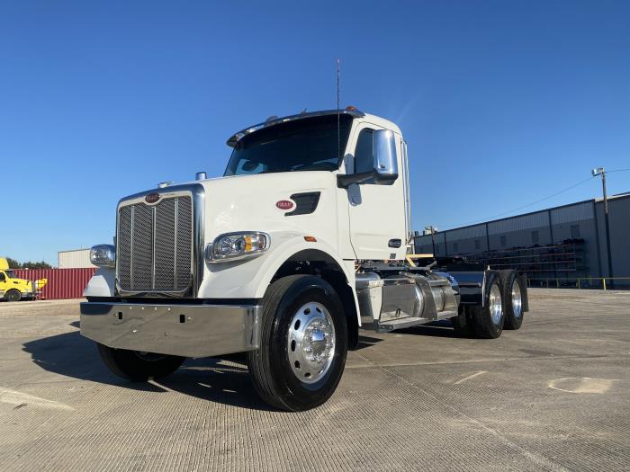 2025 Peterbilt 567-2