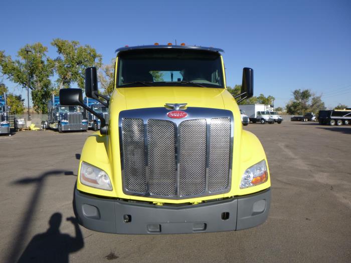 2021 Peterbilt 579-3