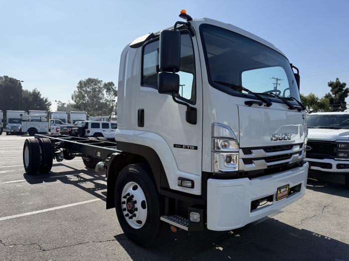 2025 Isuzu FTR-5