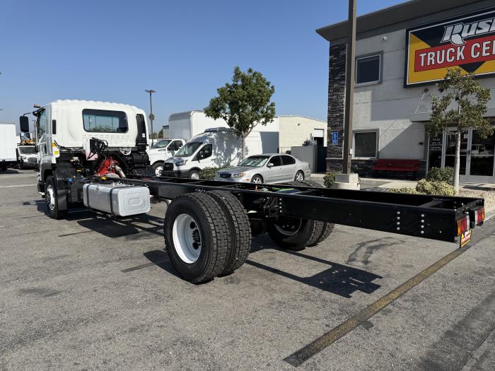 2025 Isuzu FTR-2