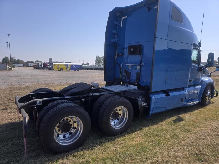 2021 Peterbilt 579-5