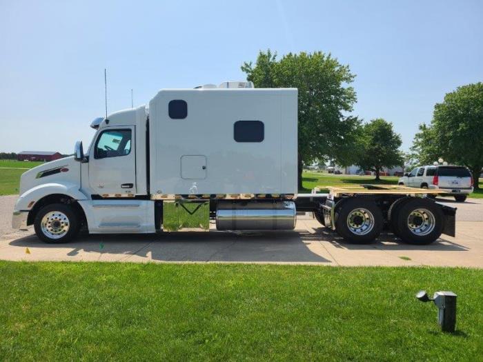 2024 Peterbilt 579-2