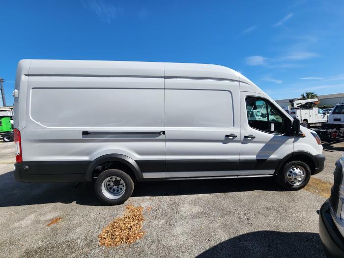 2024 Ford Transit 350 HD-4