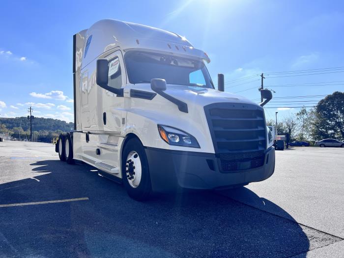 2020 Freightliner Cascadia-4