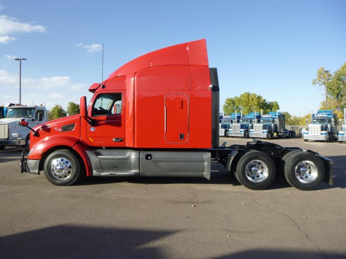 2021 Peterbilt 579-4