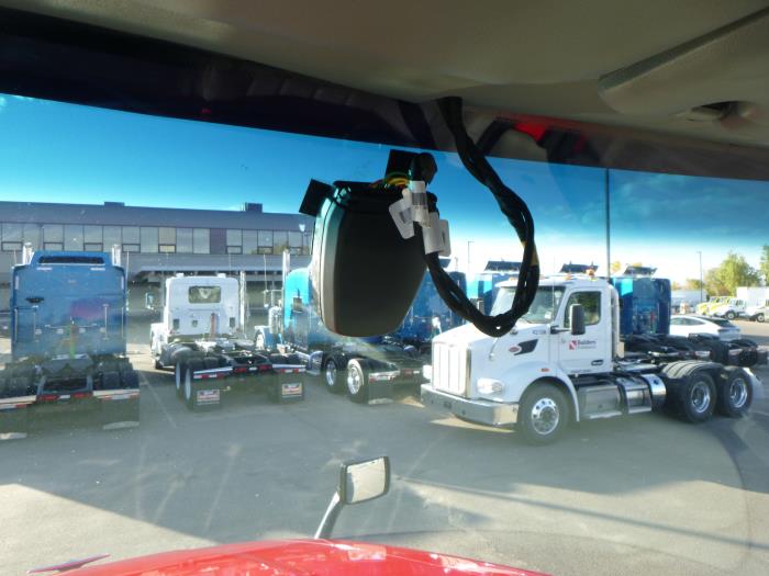 2021 Peterbilt 579-23