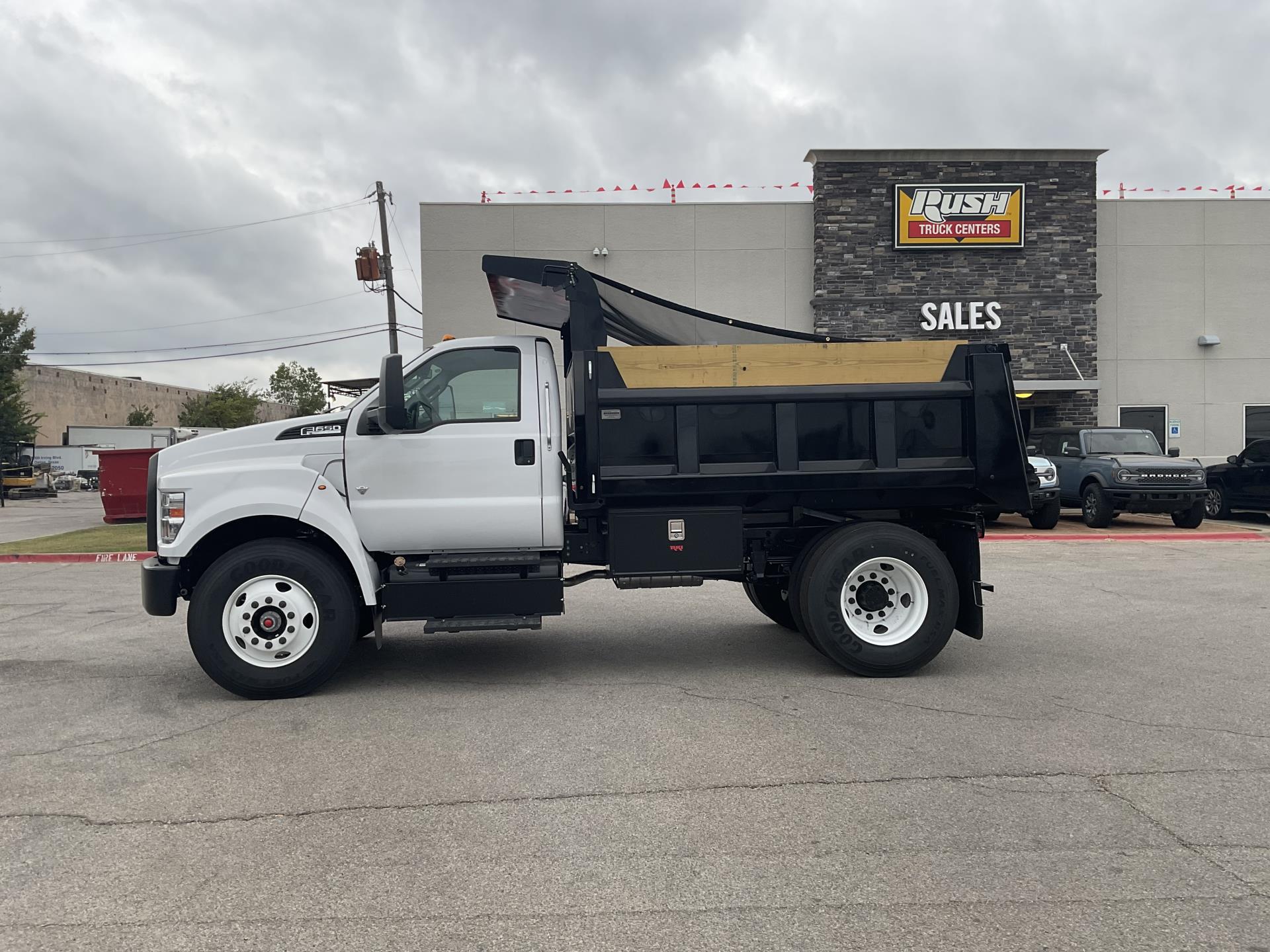 New 2025 Ford F-650 Standard Regular Cab 4x2, Dump Truck for sale #1776020 - photo 1