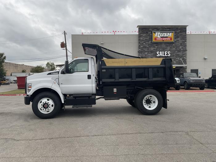 2025 Ford F-650-2