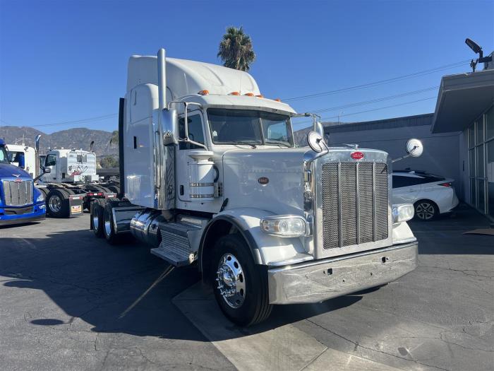 2018 Peterbilt 389-2