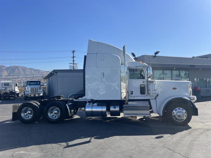 2018 Peterbilt 389-4