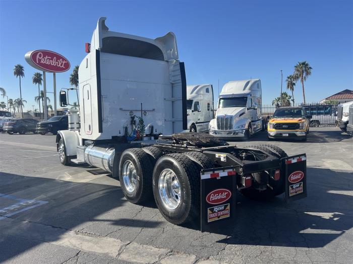 2018 Peterbilt 389-7