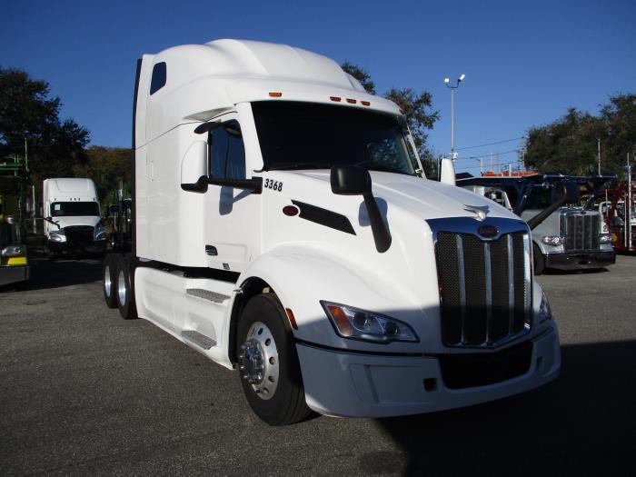 2023 Peterbilt 579-3