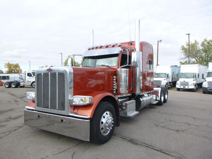 2022 Peterbilt 389-1