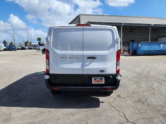 2024 Ford Transit-250-5