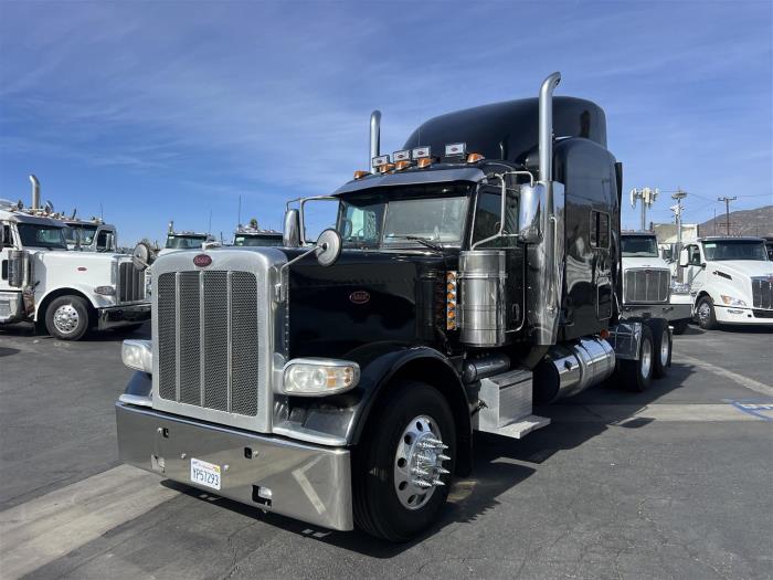 2017 Peterbilt 389-1